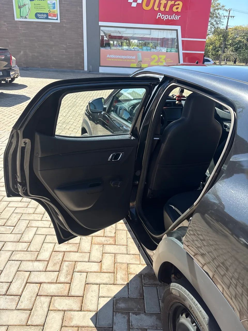 Renault Kwid Intense 1.0 Flex 12V 5P Mec. 2024 - Foto 3