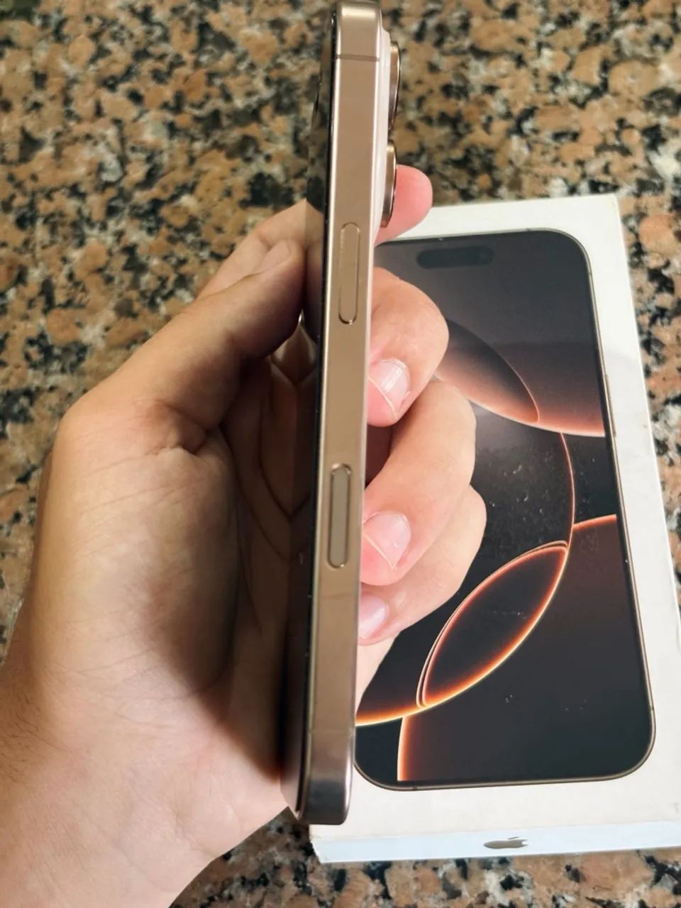 IPhone 16 Pro 128GB - Foto 3