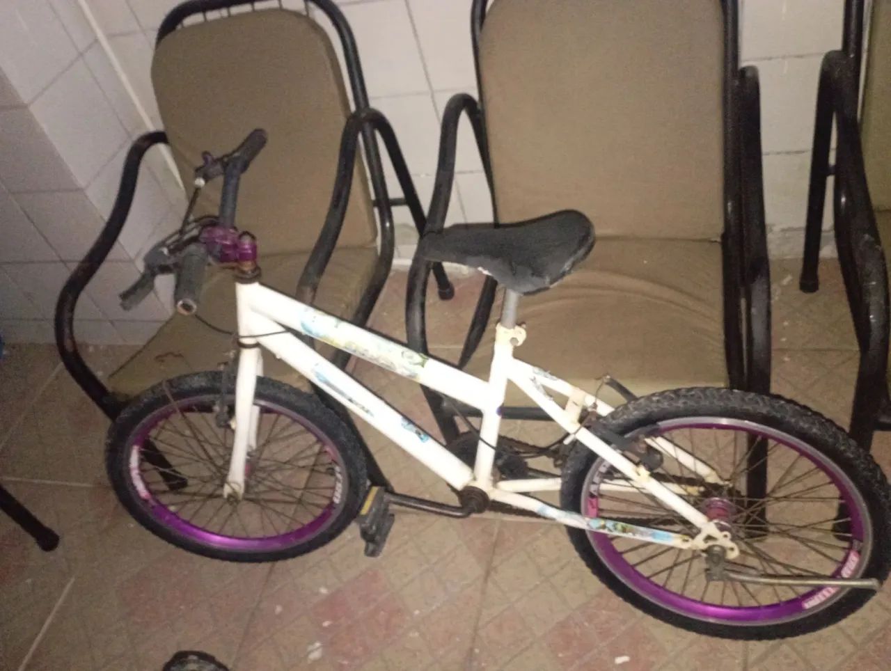 Bicicleta infantil aro 20 - Foto 2
