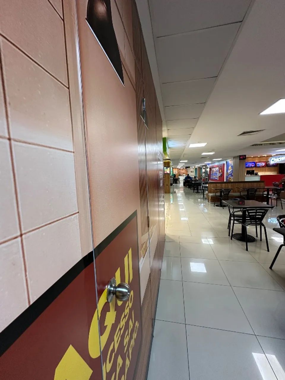 Sala no shopping Della em centro de Criciúma - Foto 4
