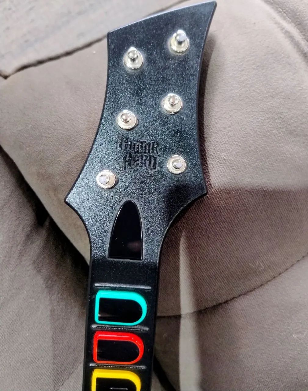 Guitarra e microfone original do guitar hero 5  do Nintendo Wii  - Foto 4