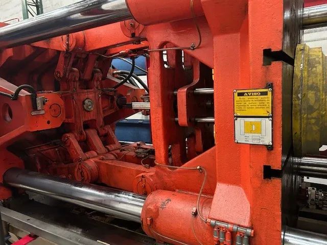 Injetora Plástico Haitian HTF 300ton - Foto 6