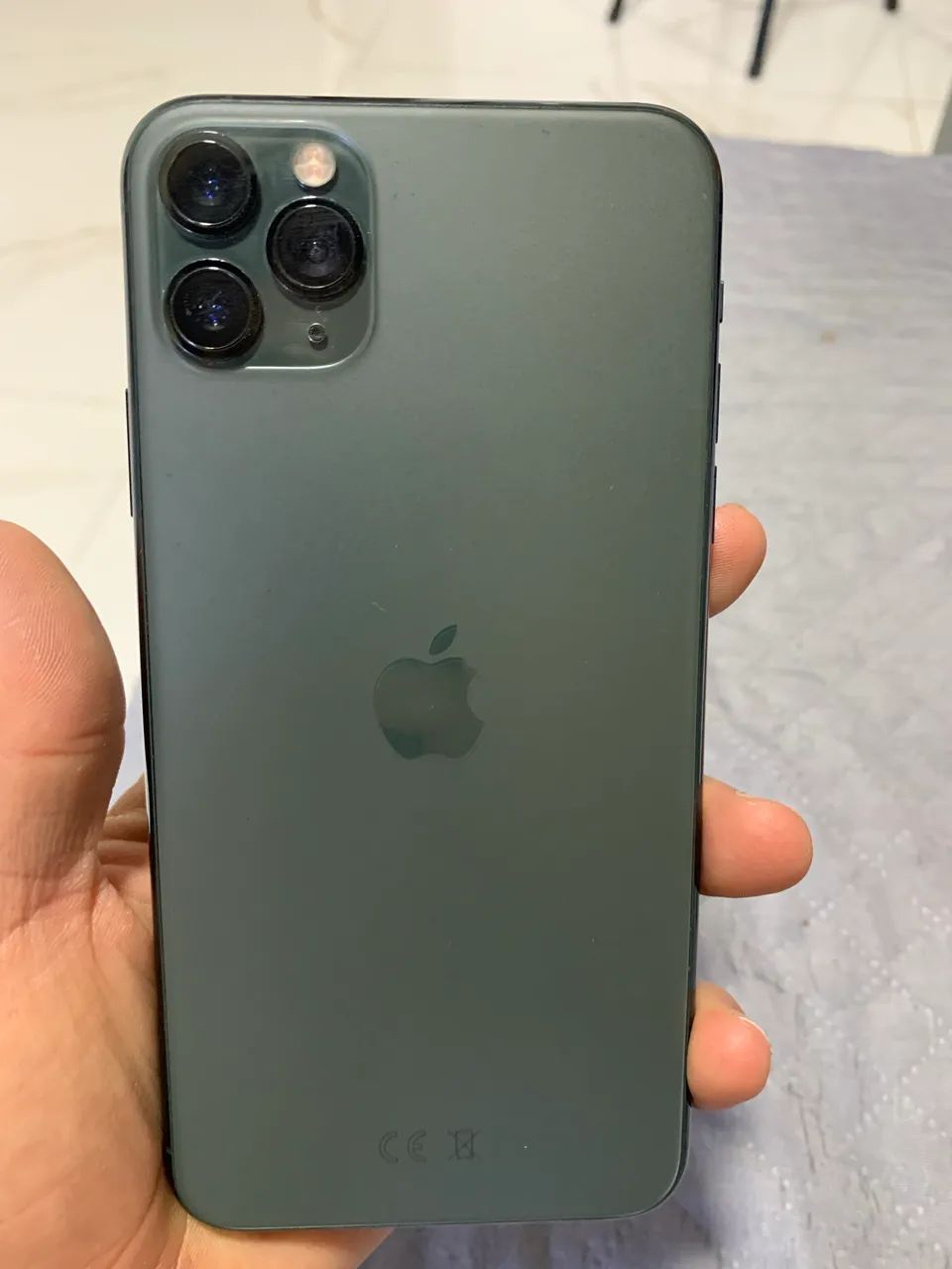iPhone 11 Pro Max 256gb verde meia lua .  - Foto 3