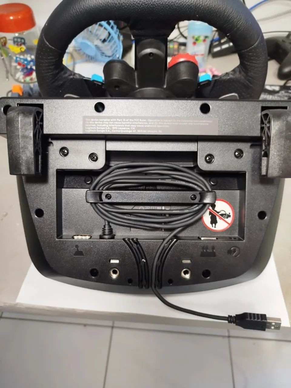 Vendo volante G29 completo comprado a um mês - Foto 2
