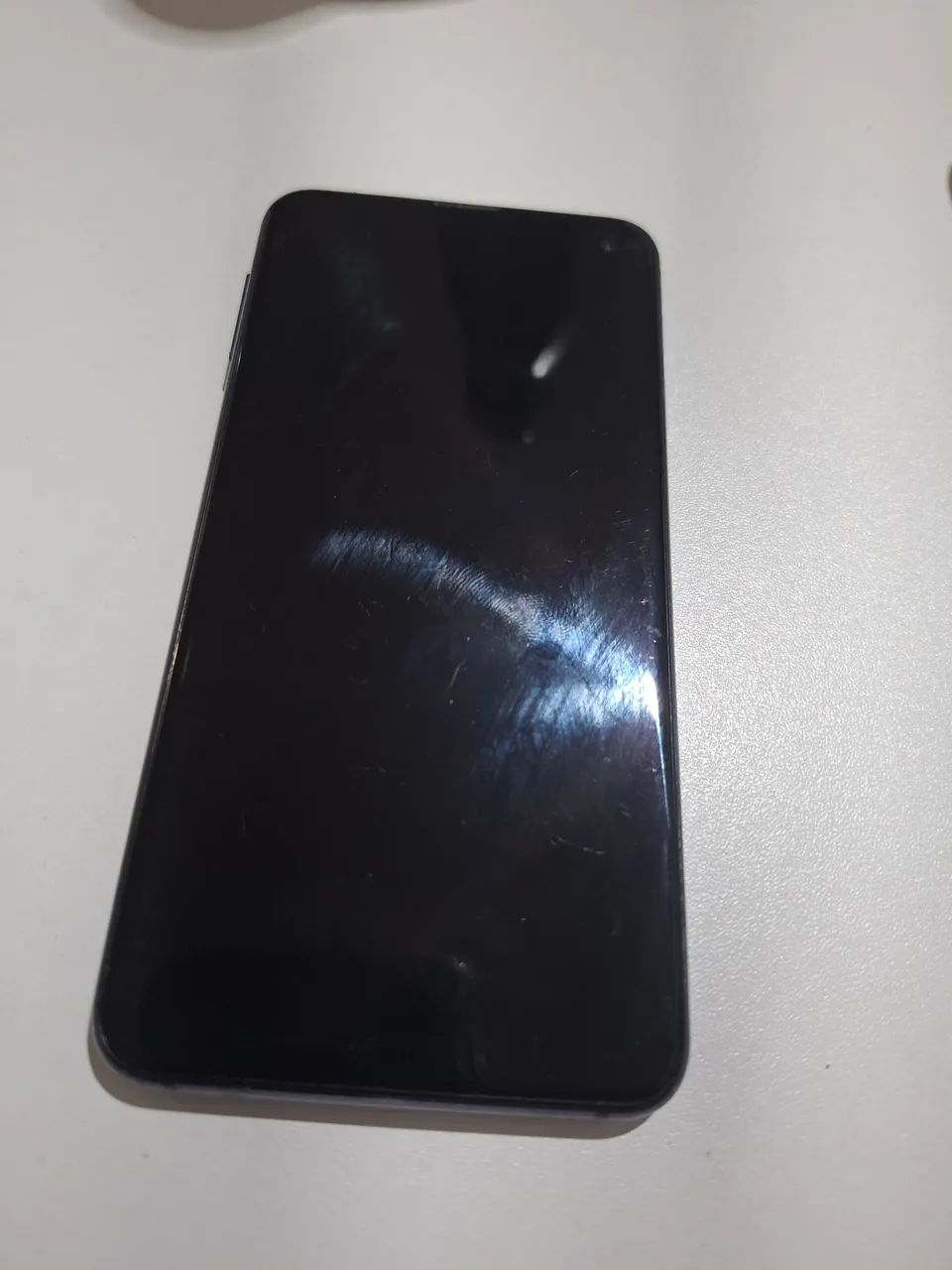 Celular S10e funcionando com pequenos detalhes  - Foto 4