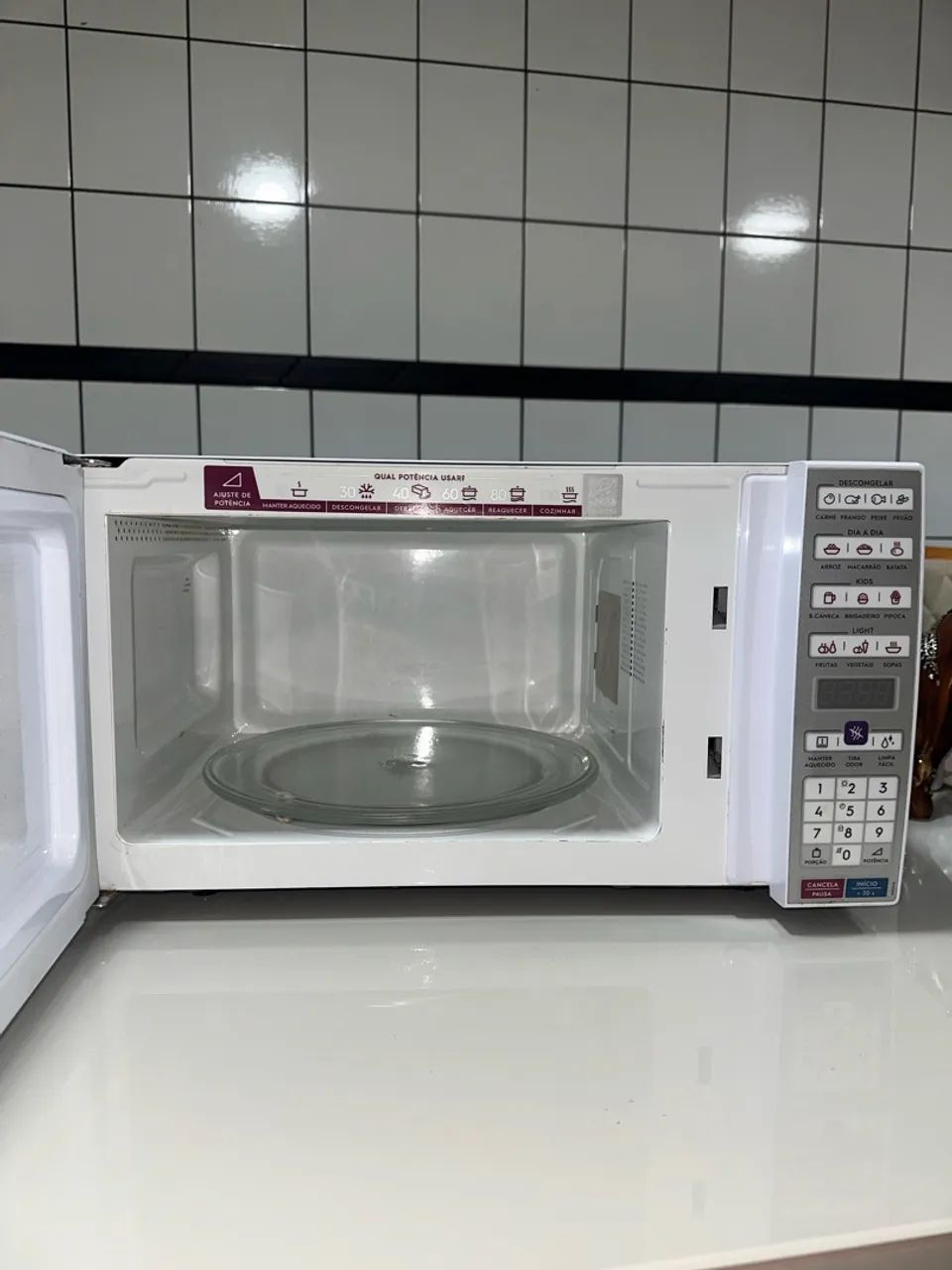 Microondas eletrolux 34L - Foto 2