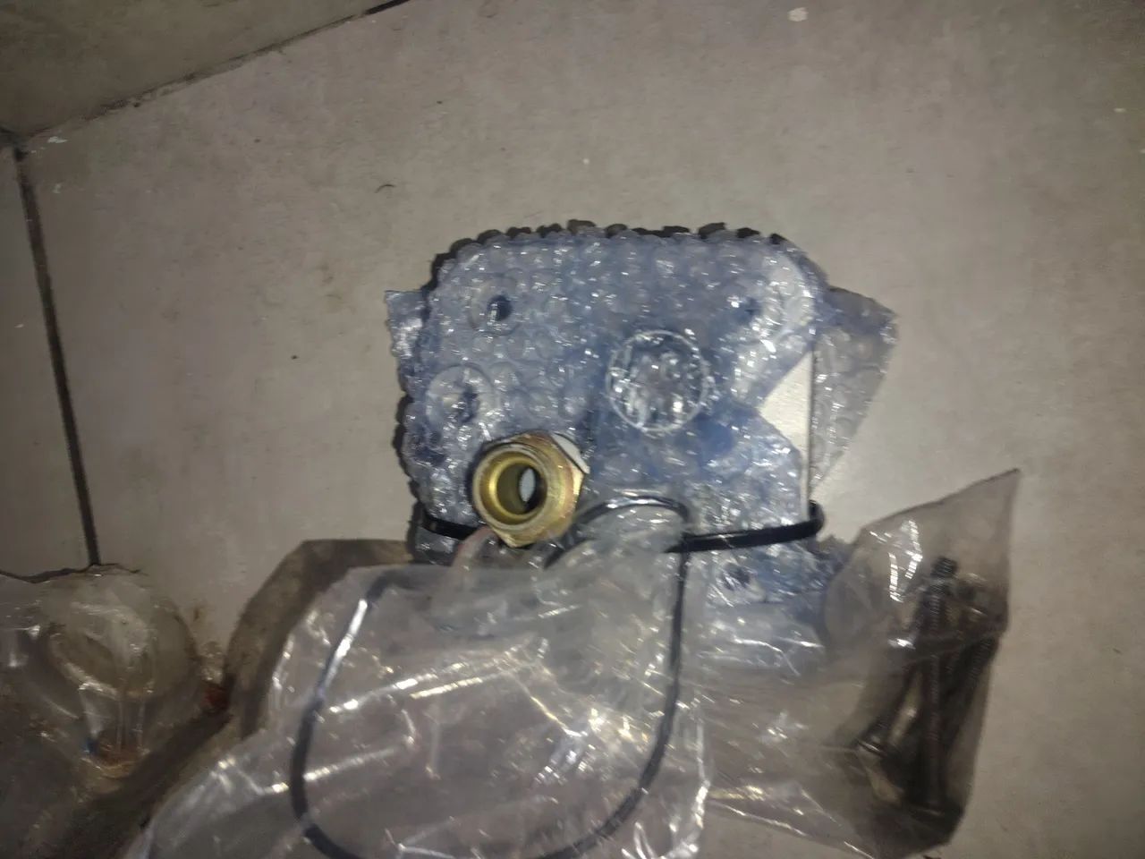 Cabeçote compressor de AR Mercedes OF 1721