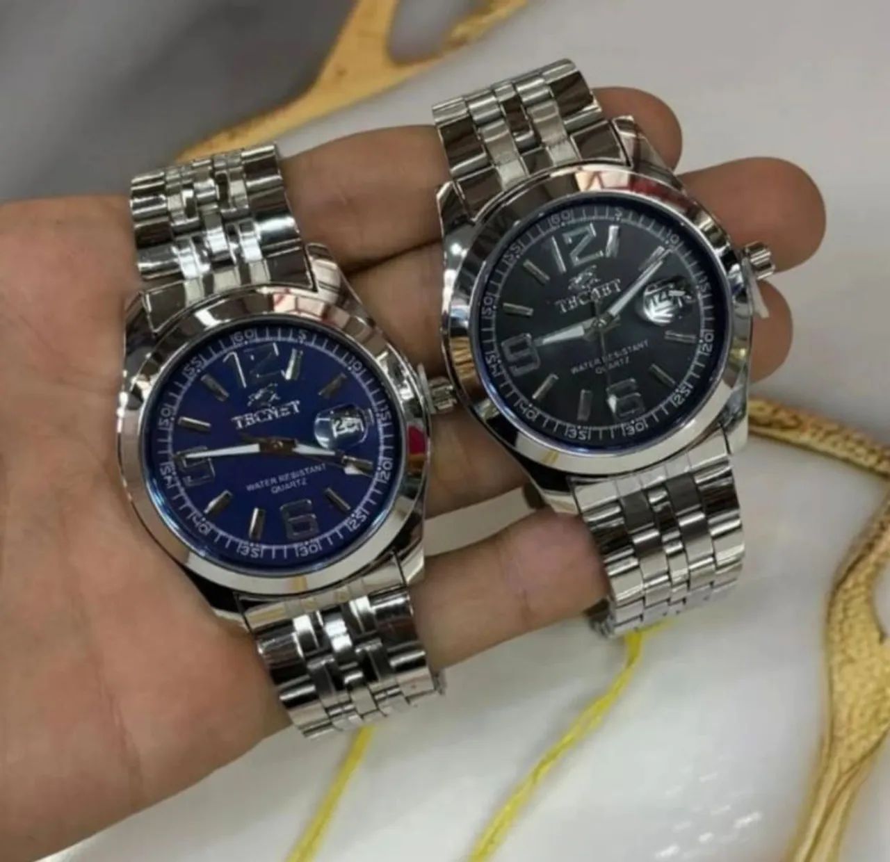 Relógio calendário prata