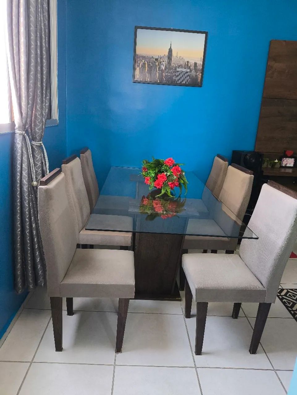 MESA TAMPO VIDRO 6 CADEIRAS 