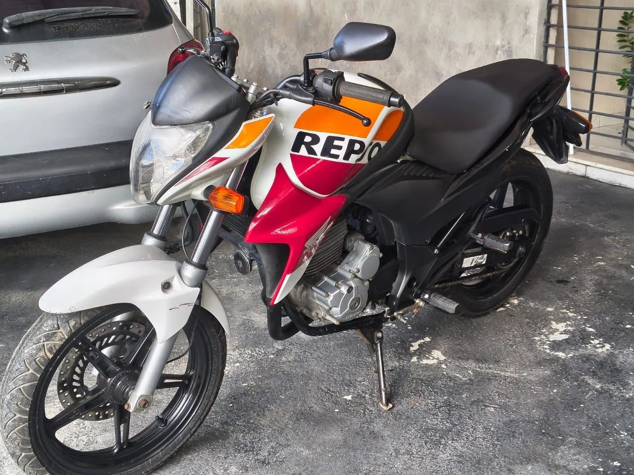 CB300 Repsol 2014 - Foto 2