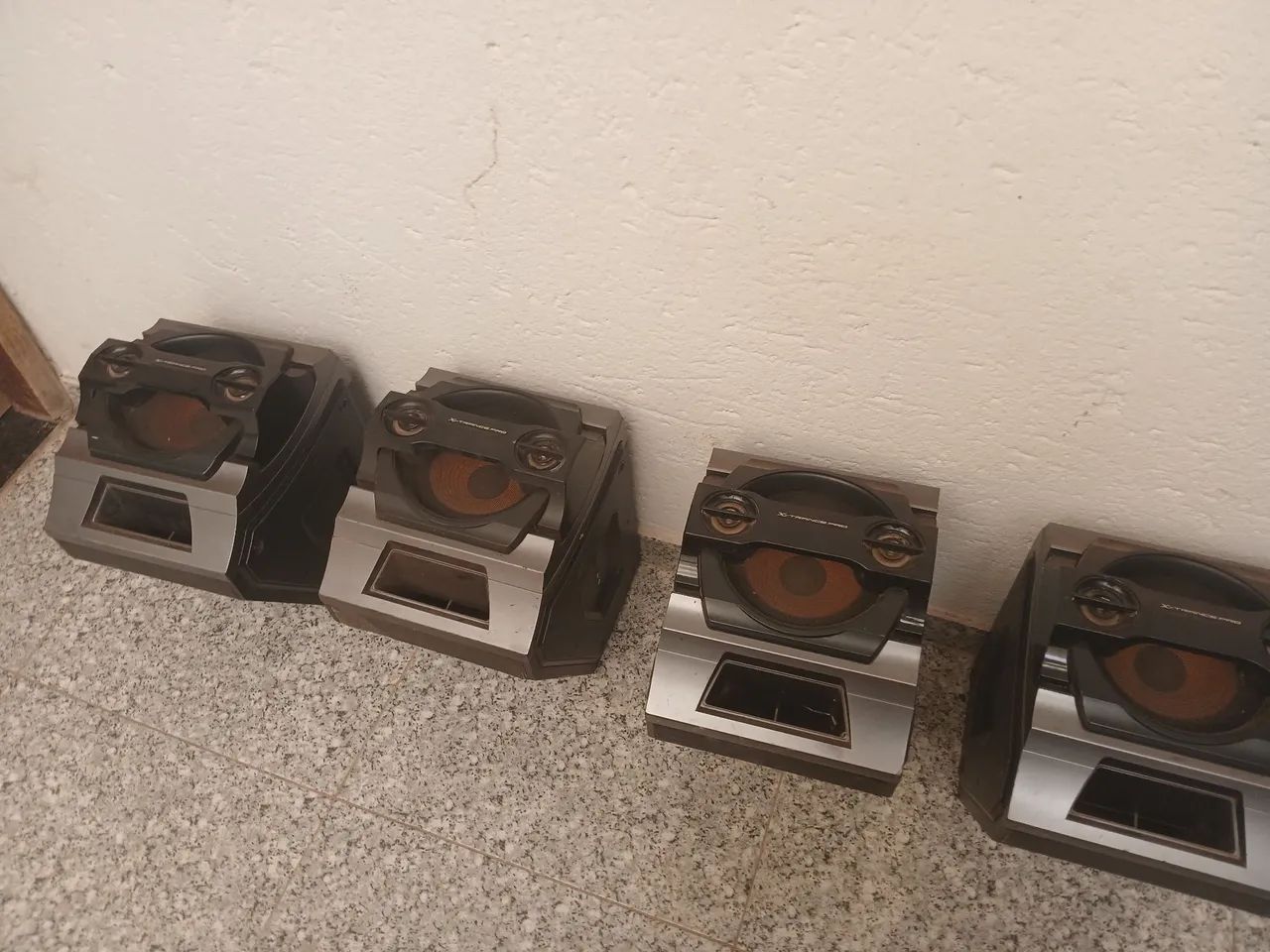 4 caixas sony
