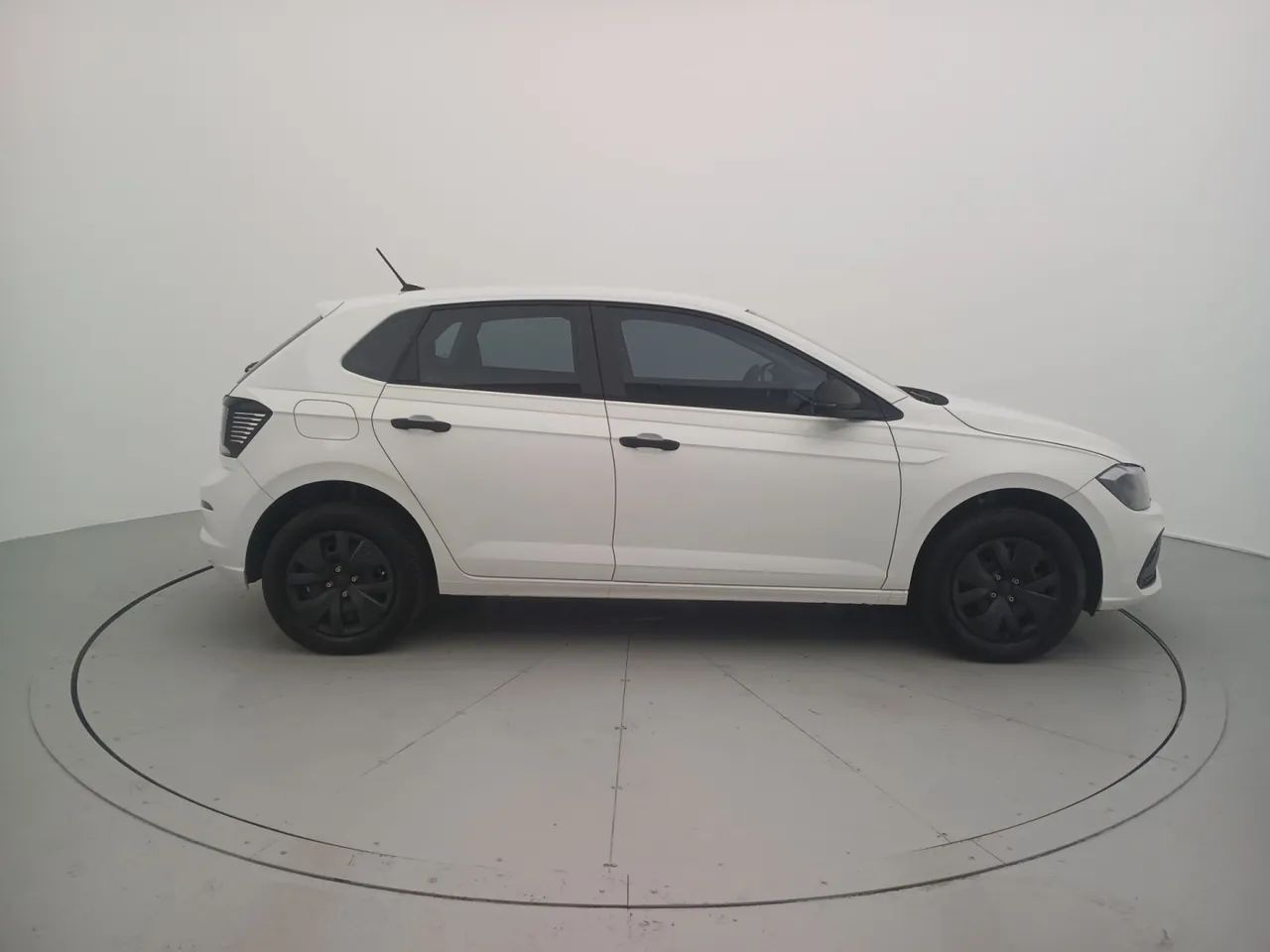 Volkswagen Polo Track 1.0 Flex 12V 5p, foto 6 de 18