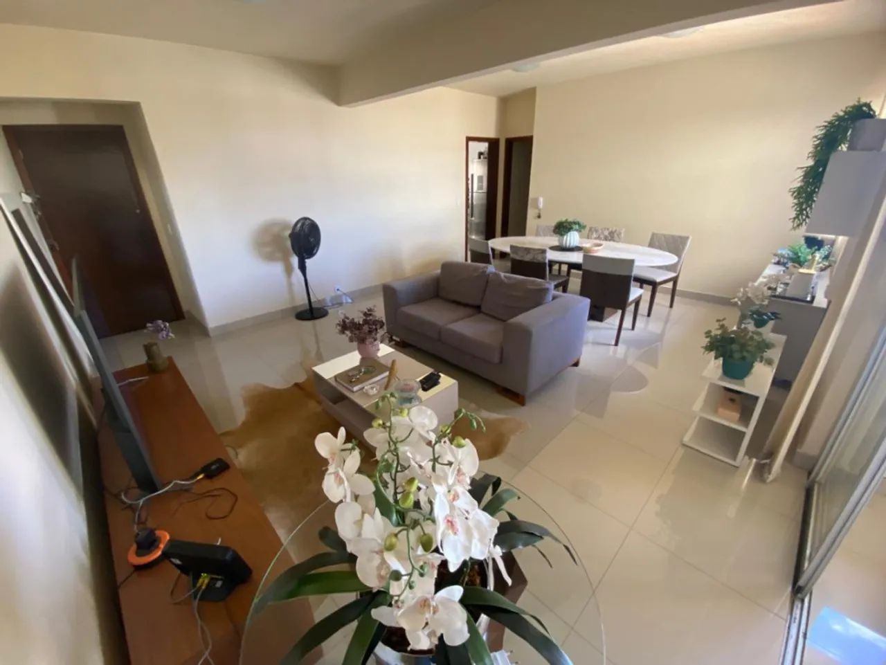 Apartamento com 3 quartos para alugar em Sete Lagoas