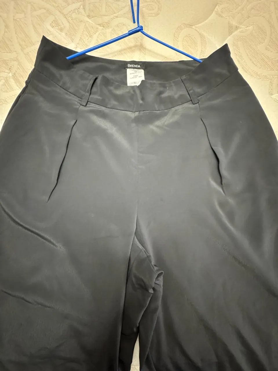 Calça preta tecido leve