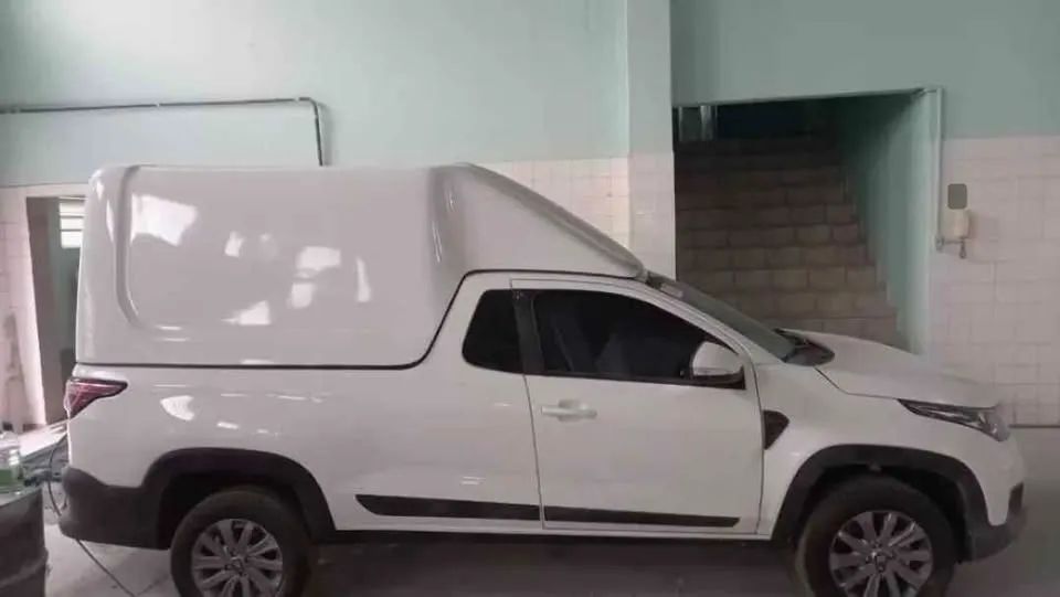 Capota de fibra Fiat strada 2021 acima - Foto 3