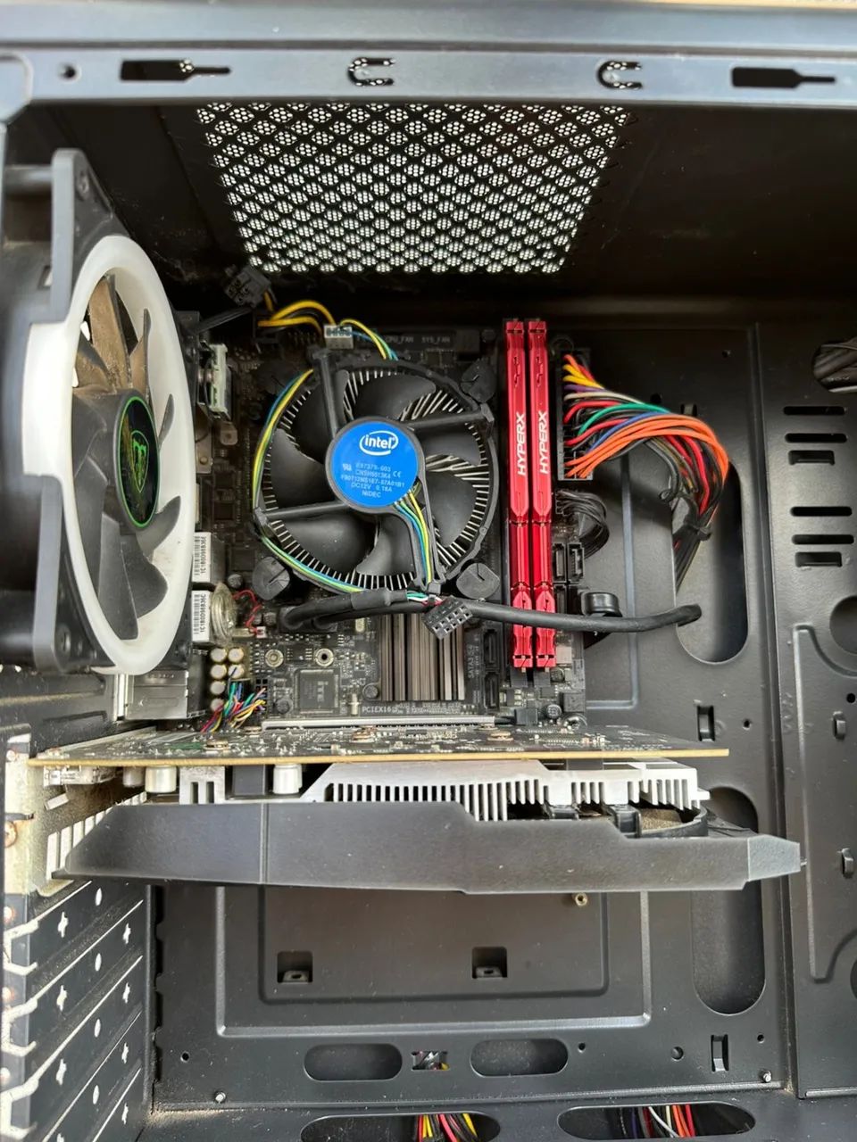 PC Gamer Intel com Placa de Vídeo Galax, 16GB RAM, Gabinete Aerocool