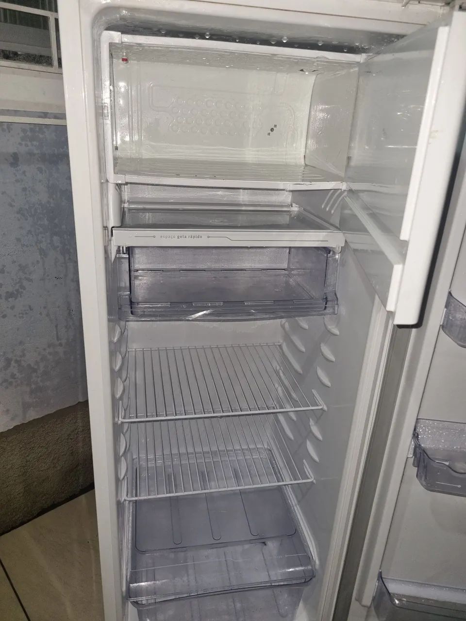 Vendo geladeira eletrolux  - Foto 2