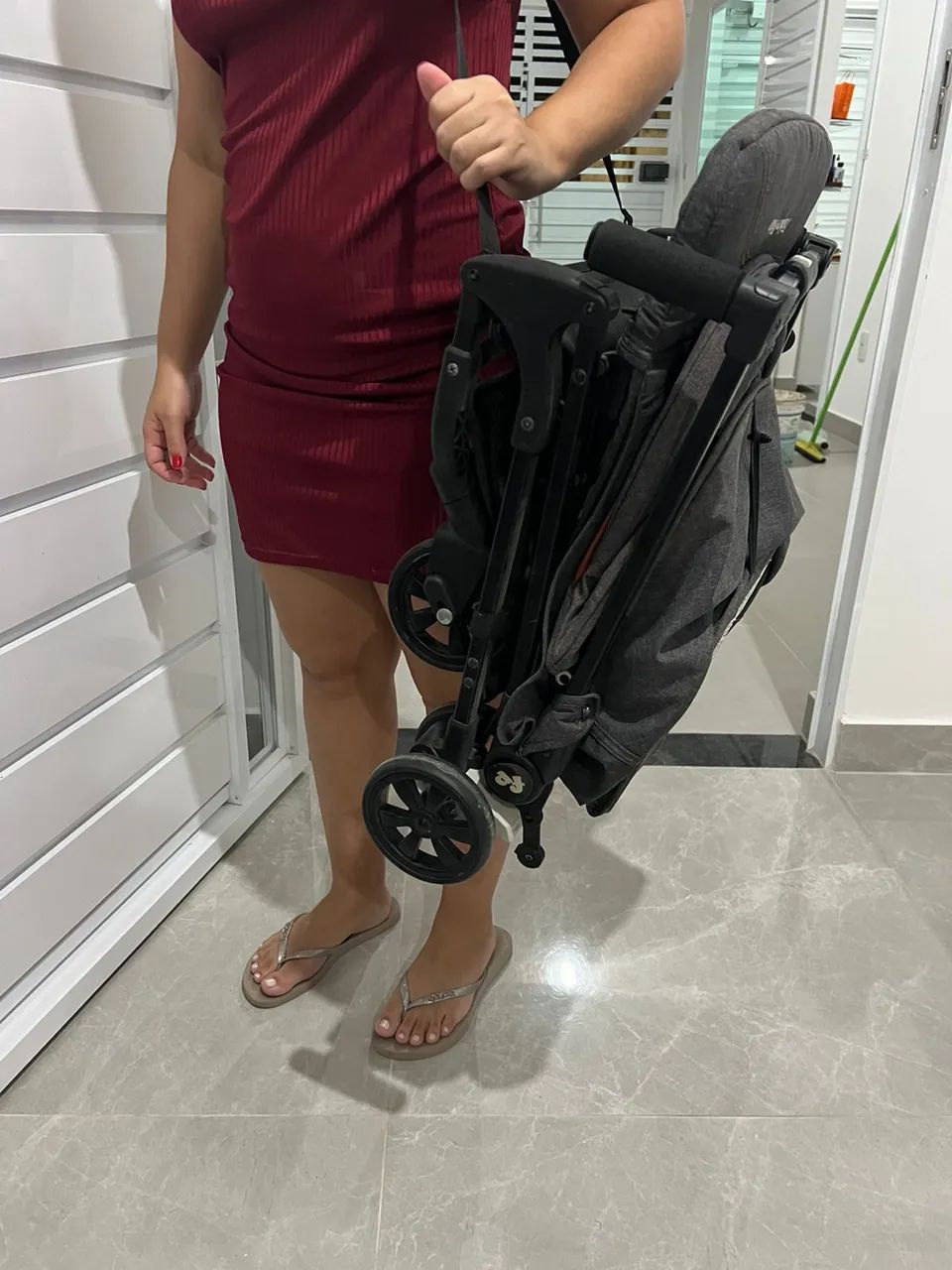 Carrinho de bebê compacto Fischer price  - Foto 5