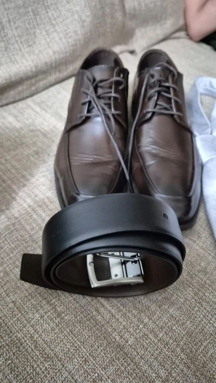 Vendo sapato democrata com cinto, camisa ternocom e gravata  - Foto 3
