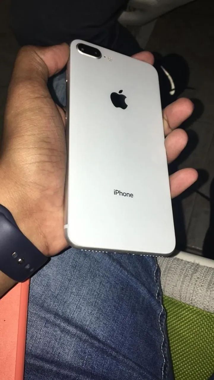 iPhone 8s Plus 