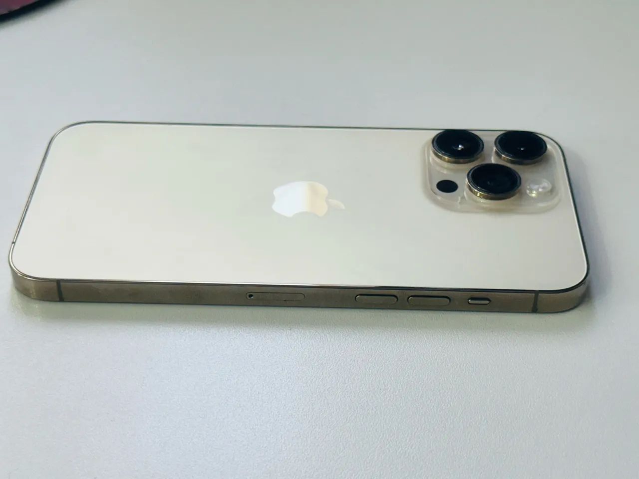 iPhone 14 Pro Max Gold 256gb impecável - Foto 2
