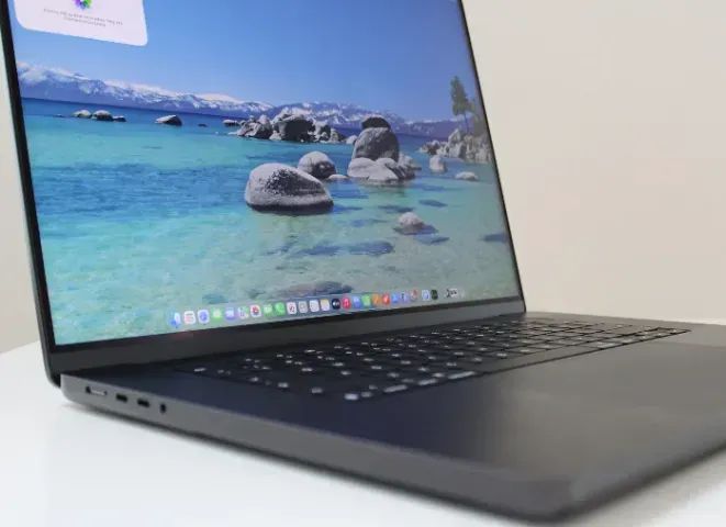 MacBook Pro 16