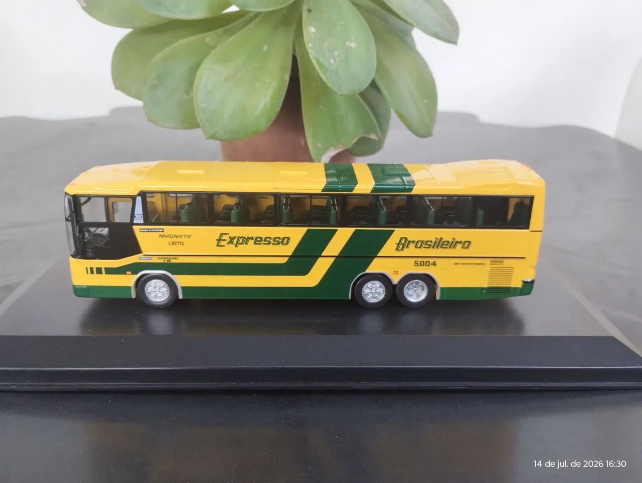 Miniatura de ônibus 1/72 - Expresso Brasileiro 