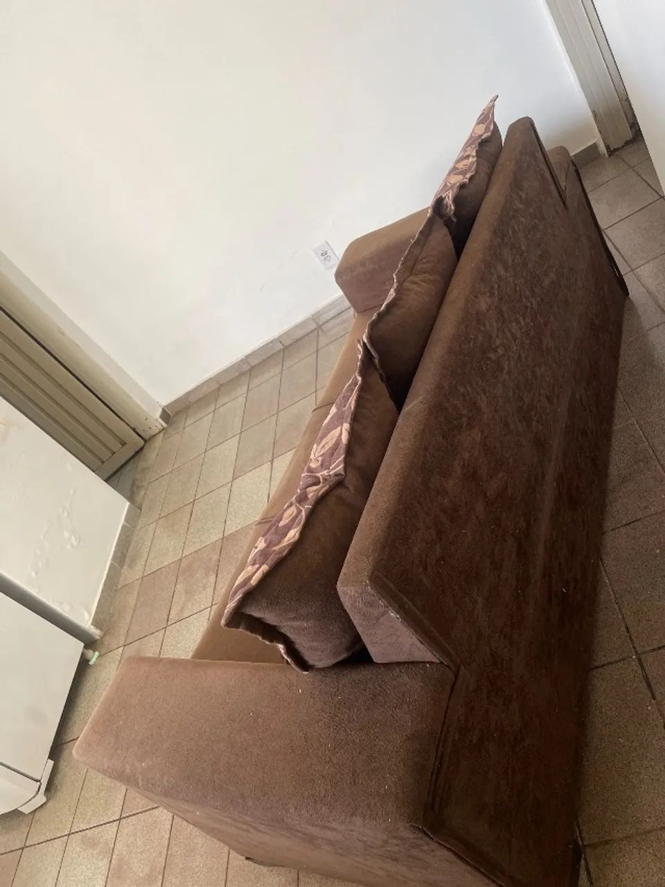 Sofá de três lugares - Foto 3
