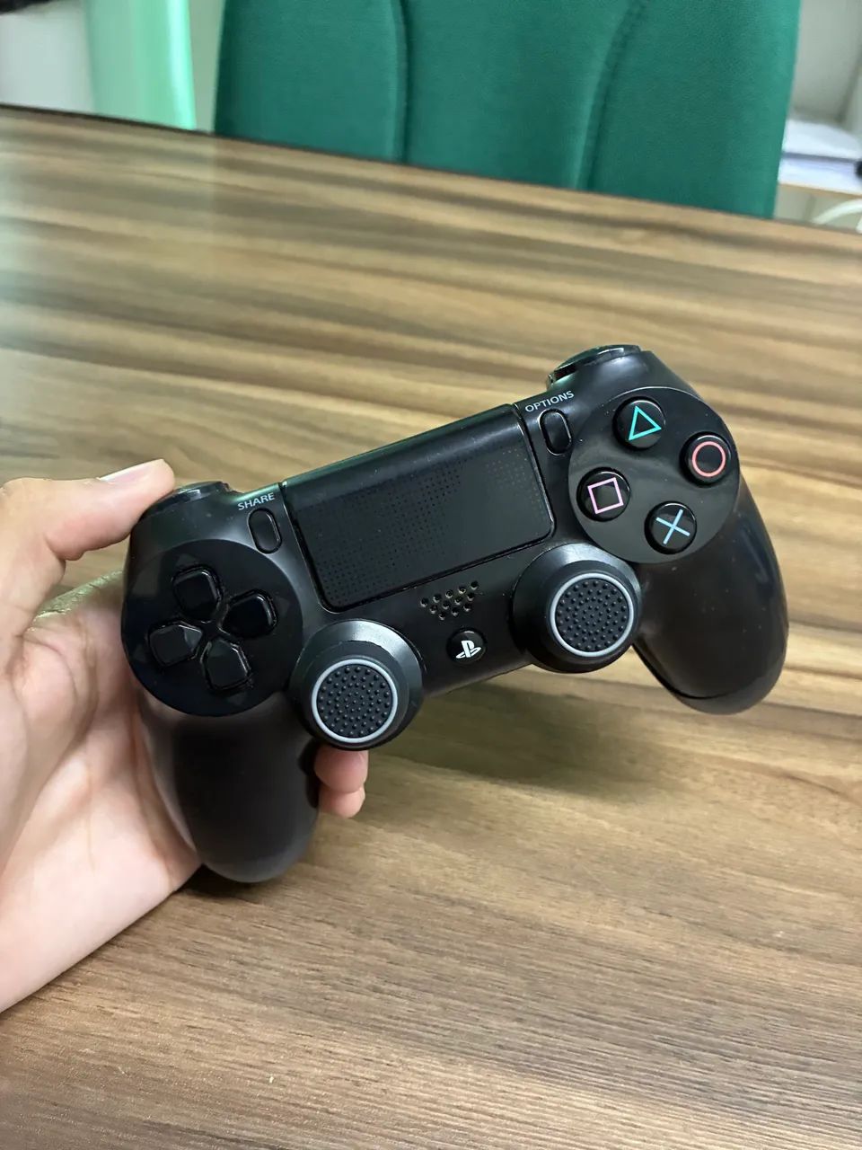 CONTROLE DE PS4  - Foto 3