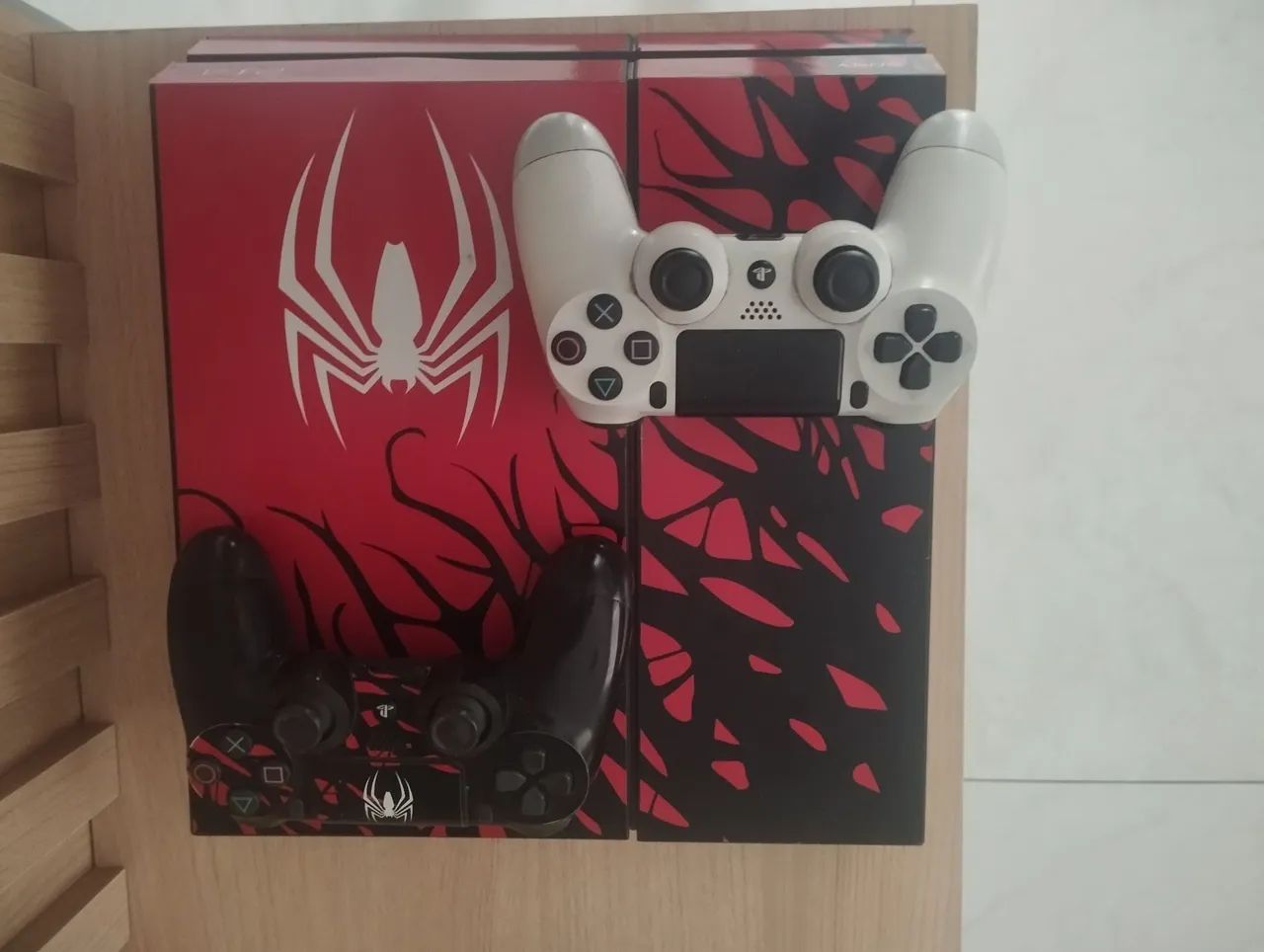PS4 Fat 500GB - 2 Controles + 8 Jogos - Excelente Estado - Preço Negociável - Foto 2