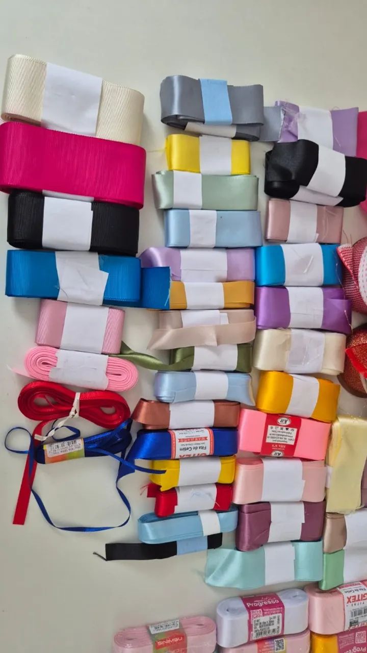VENDO VARIADAS FITAS DE CETIM, GORGURÃO E DECORATIVAS - Foto 4