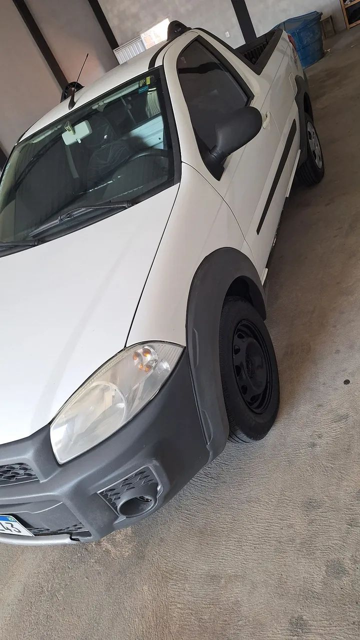 Fiat Strada Working Hard 1.4 Fire Flex 8V CS 2017 - Foto 2