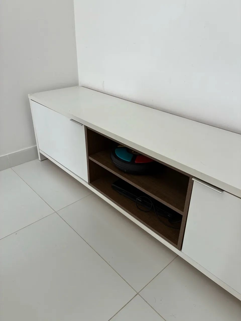 RACK BAIXO COM PORTAS E PRATELEIRAS, BRANCO  - Foto 3
