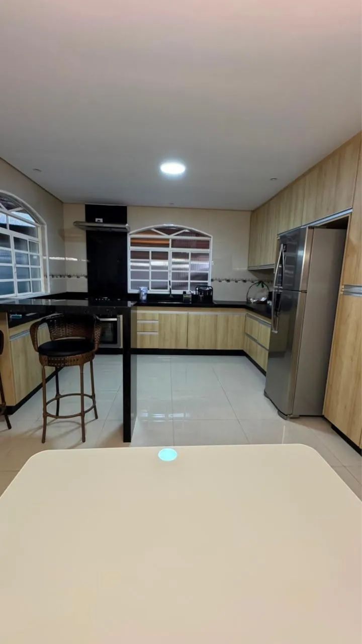 Casa a venda em Tapiraí-SP 