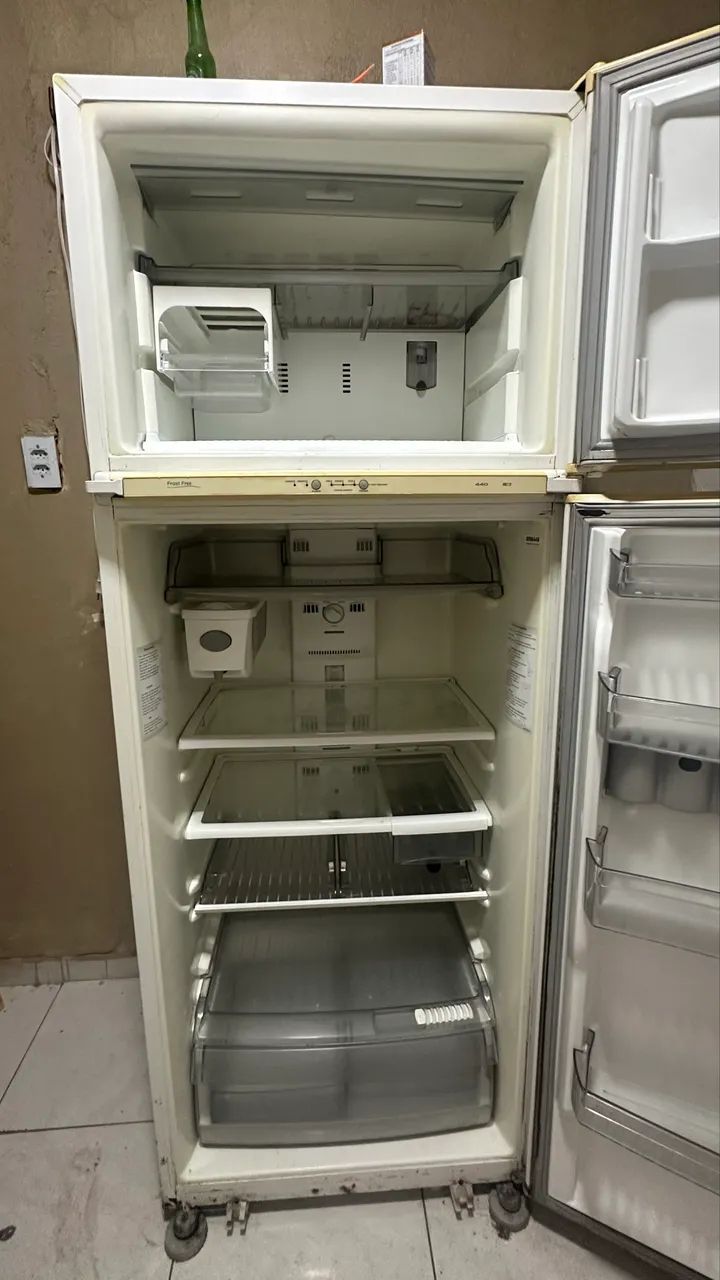 Geladeira Brastemp 440 litros usada  - Foto 2