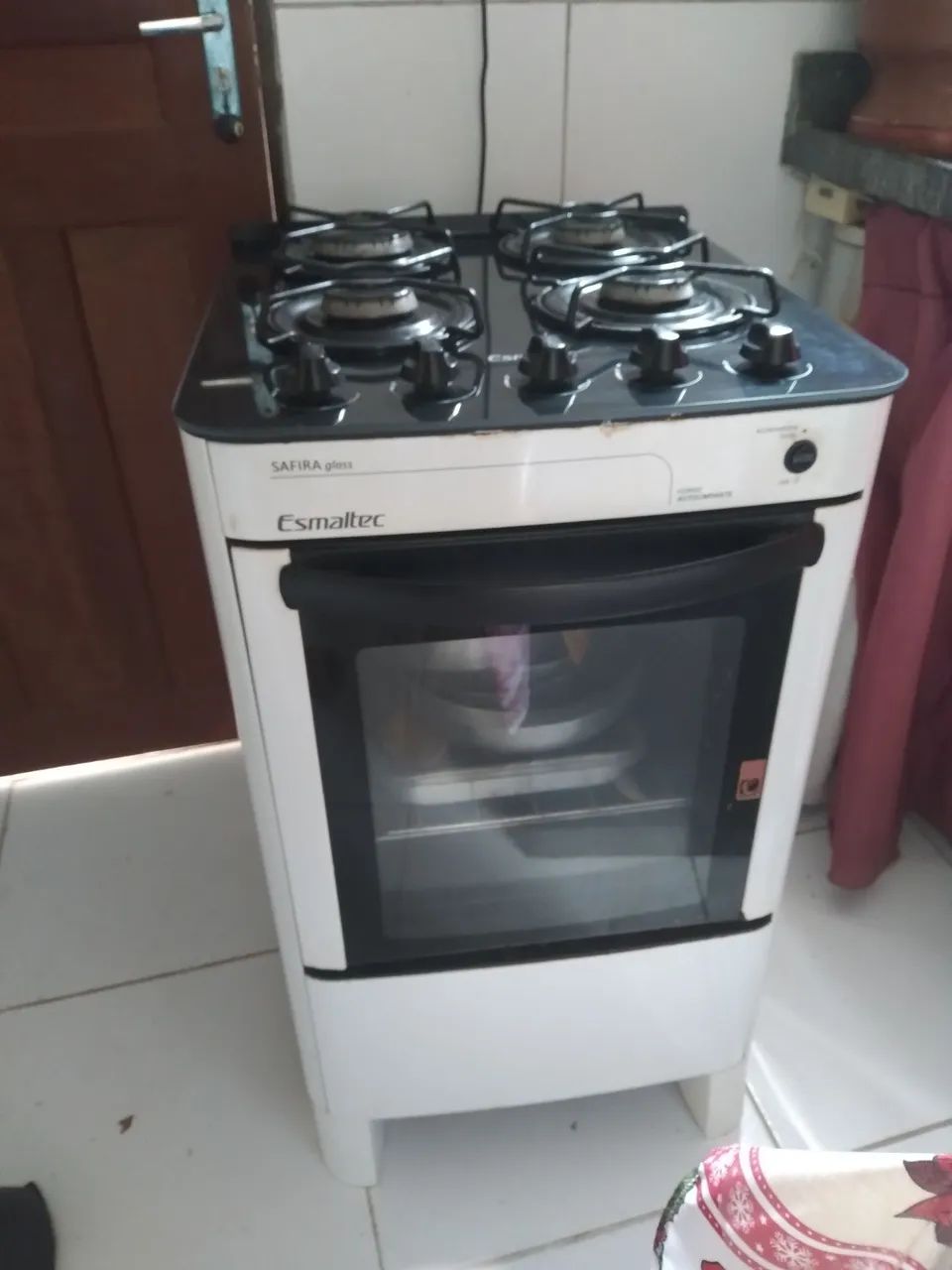 Fogão 4 bocas está funcionando perfeitamente 457$ - Foto 5