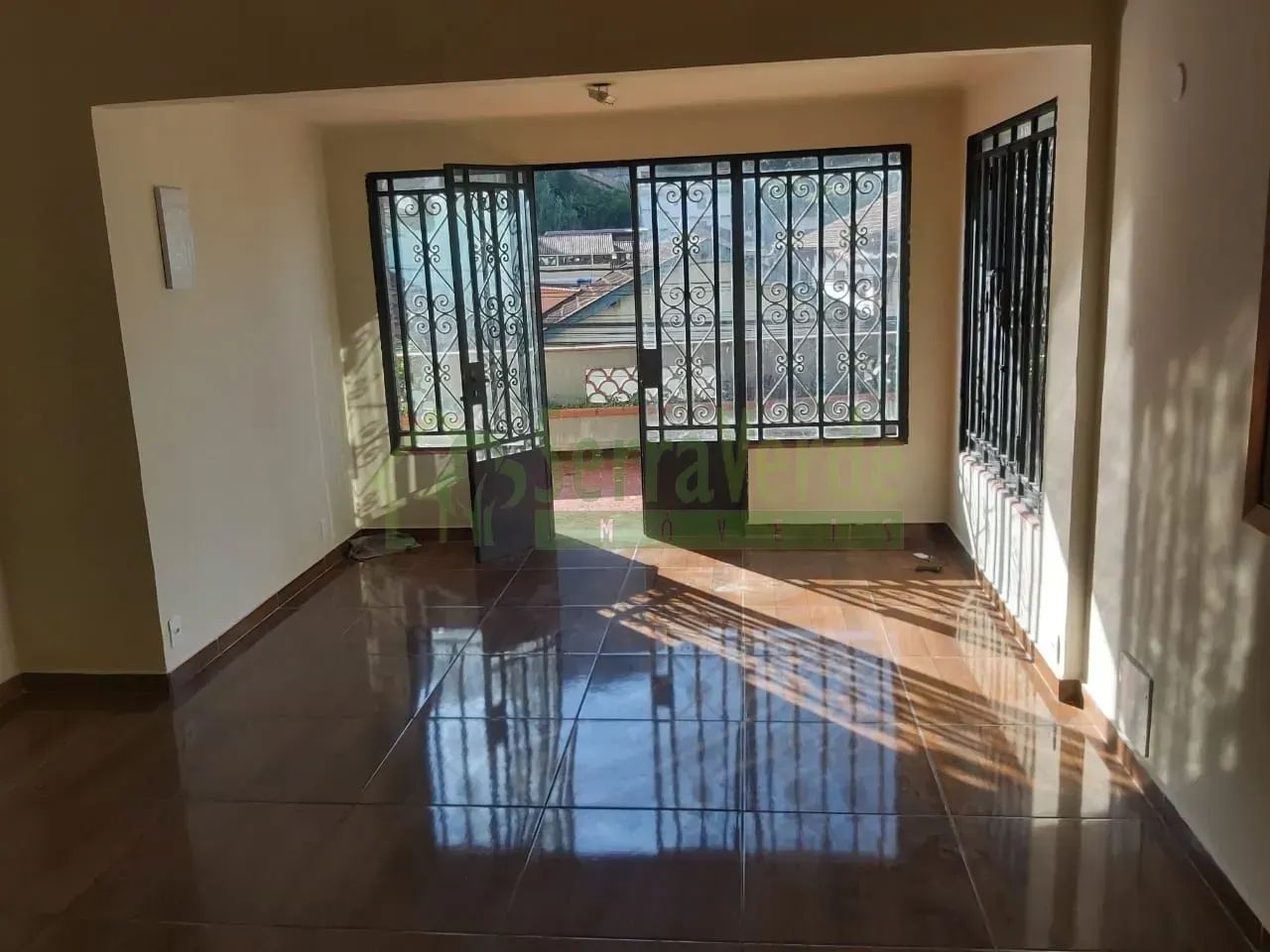 QUISSAMÃ (CASA MUITO ENSOLARADA)