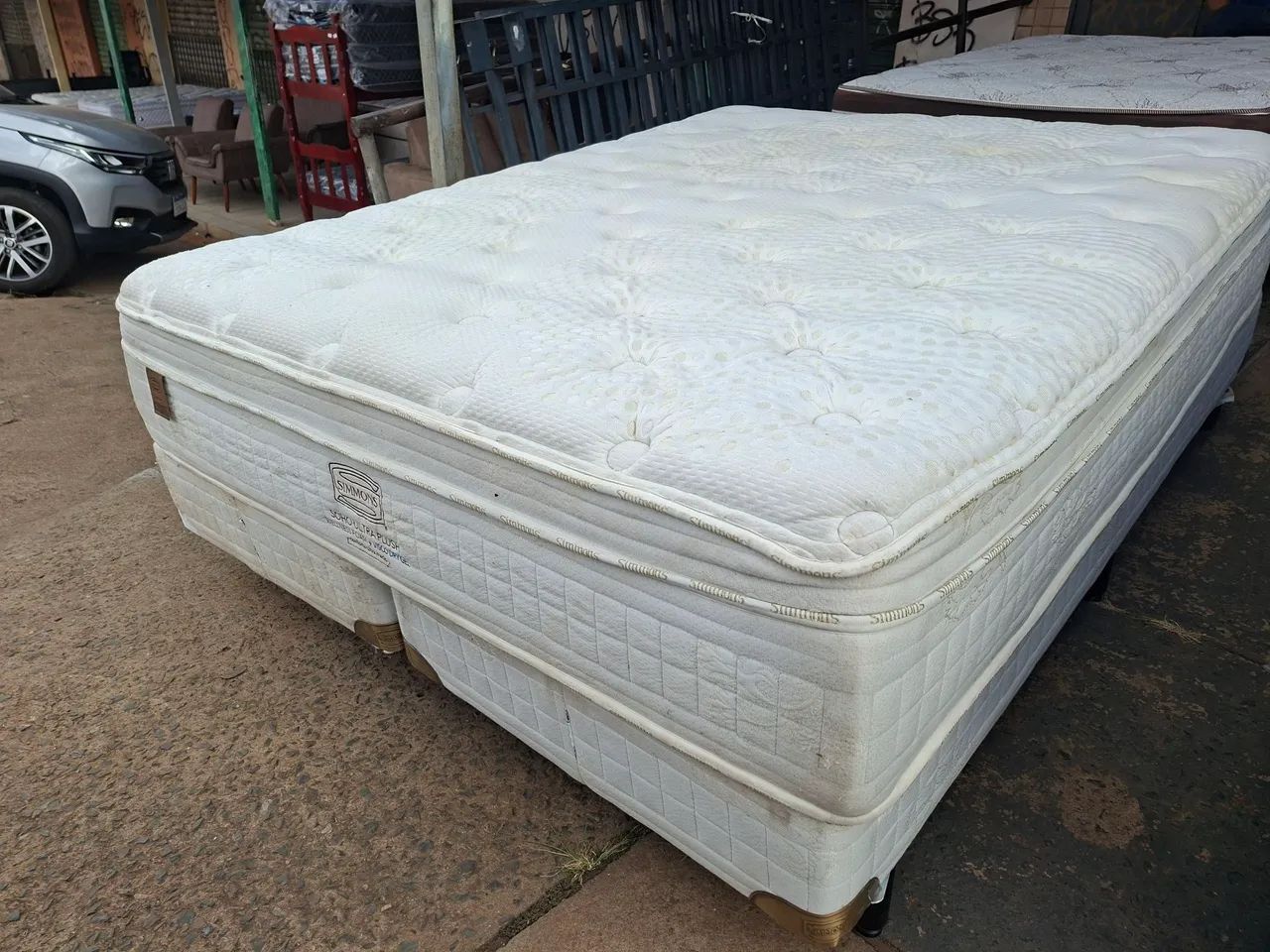Cama box Queen size colchão simons molas ensacadas bambu 