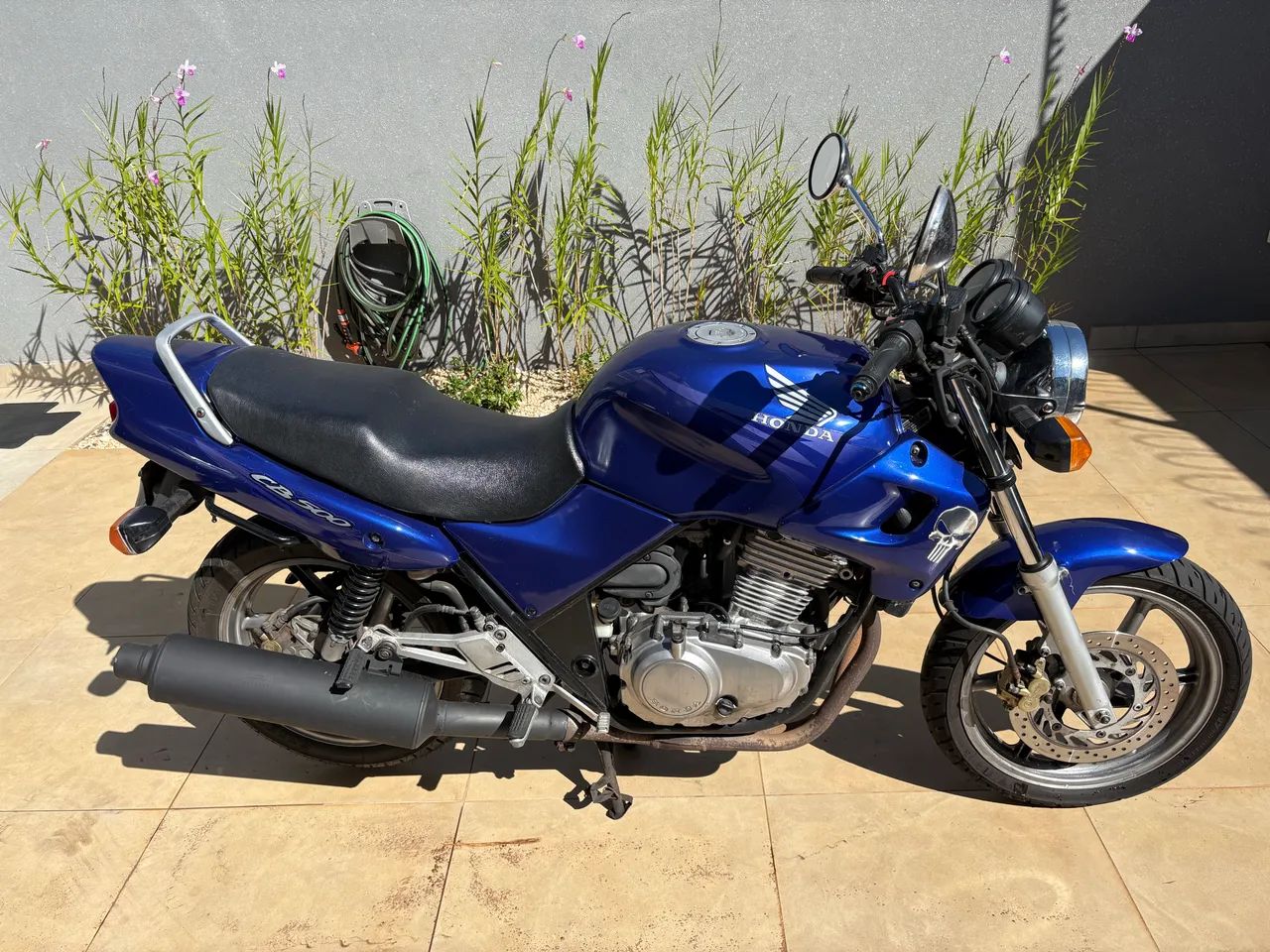 CB 500