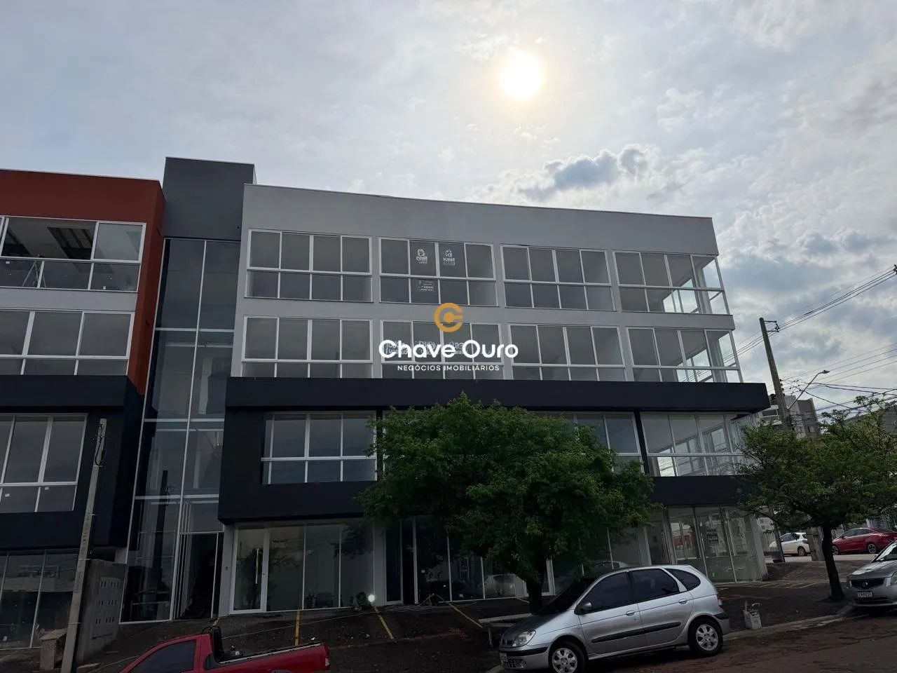 Sala Comercial com Mezanino no Centro de Cascavel - Foto 3