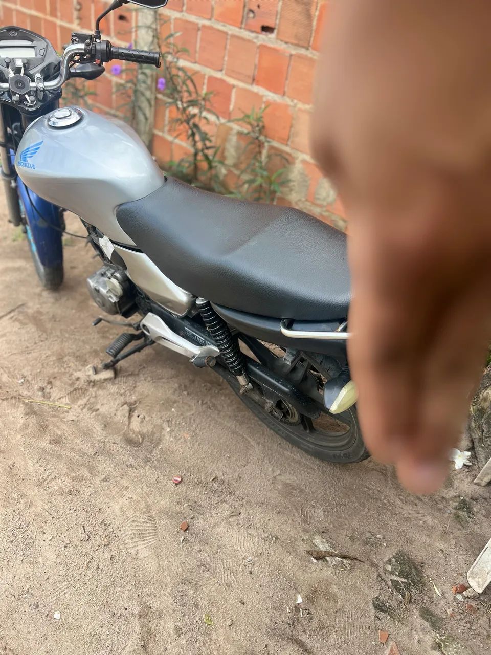 TITAN 125 ES - Foto 2