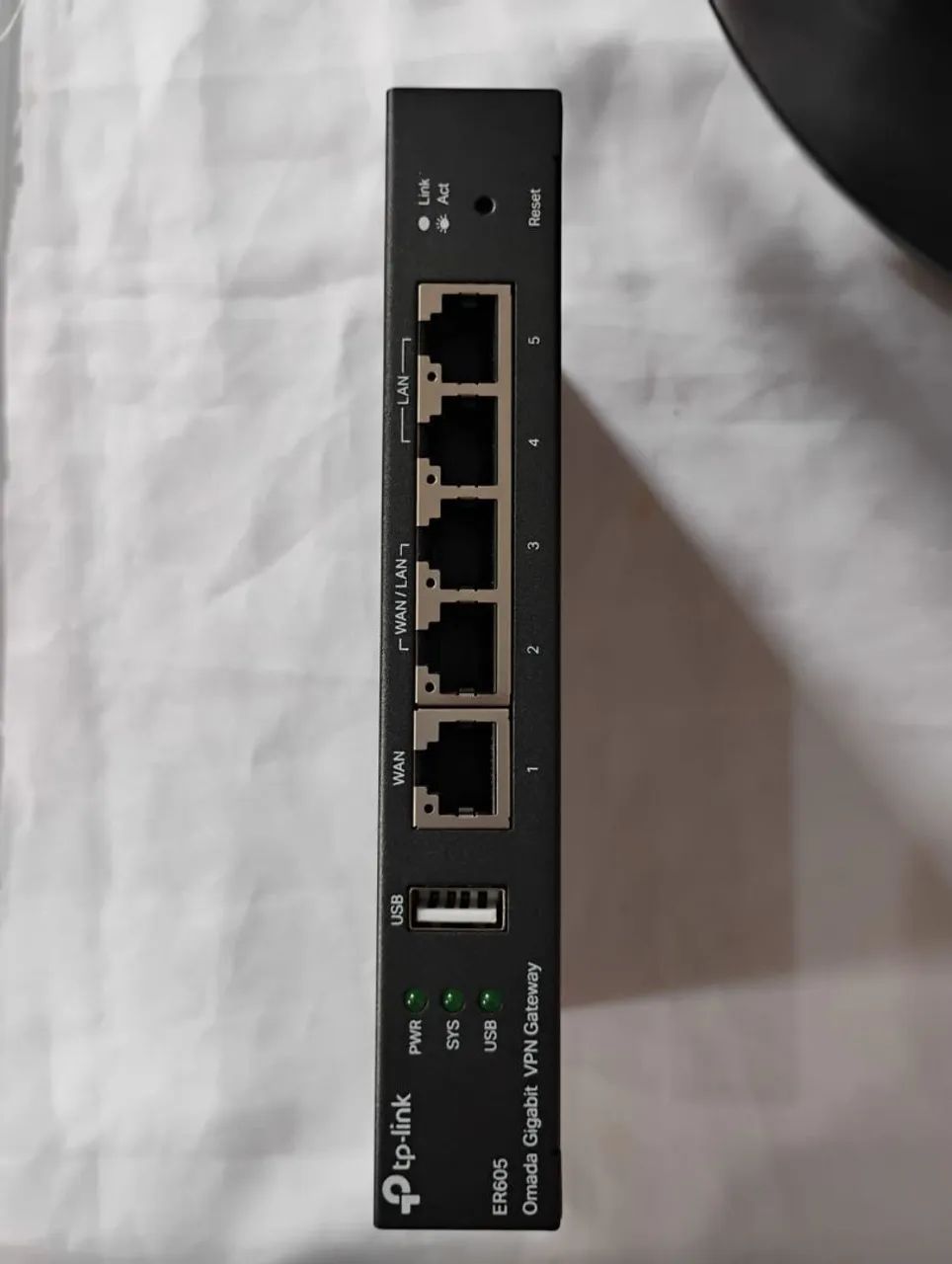 TP-Link ER605 - Foto 3