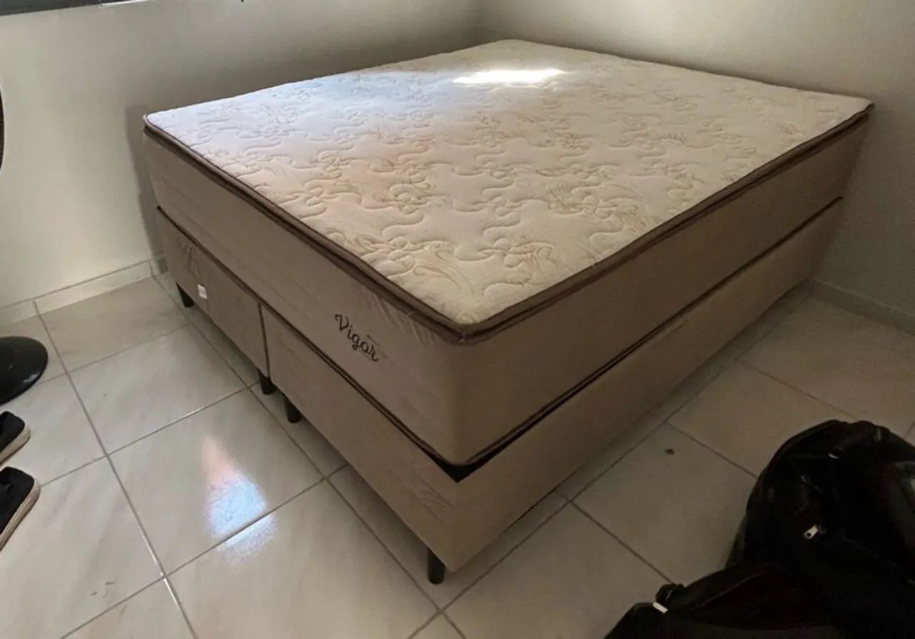Cama Quuen