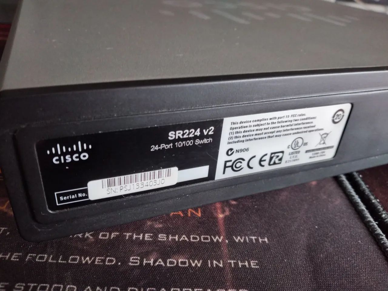 Hub CISCO 24 portas - Foto 2
