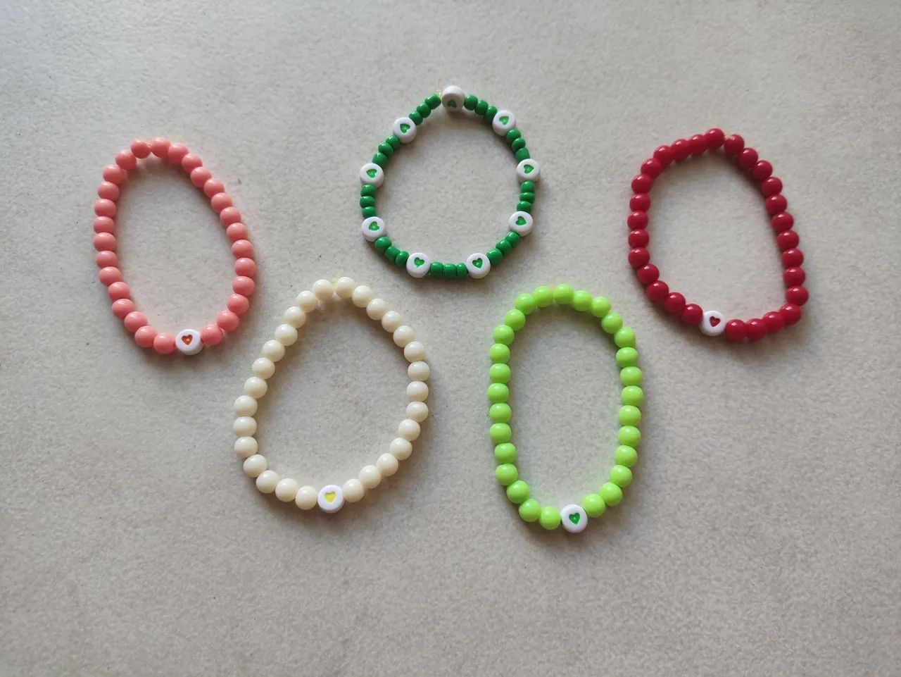 5 pulseiras feito a mão  - Foto 5