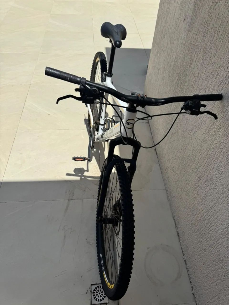 BICICLETA GTS FEEL ARO 29 - 24 MARCHAS - Foto 3