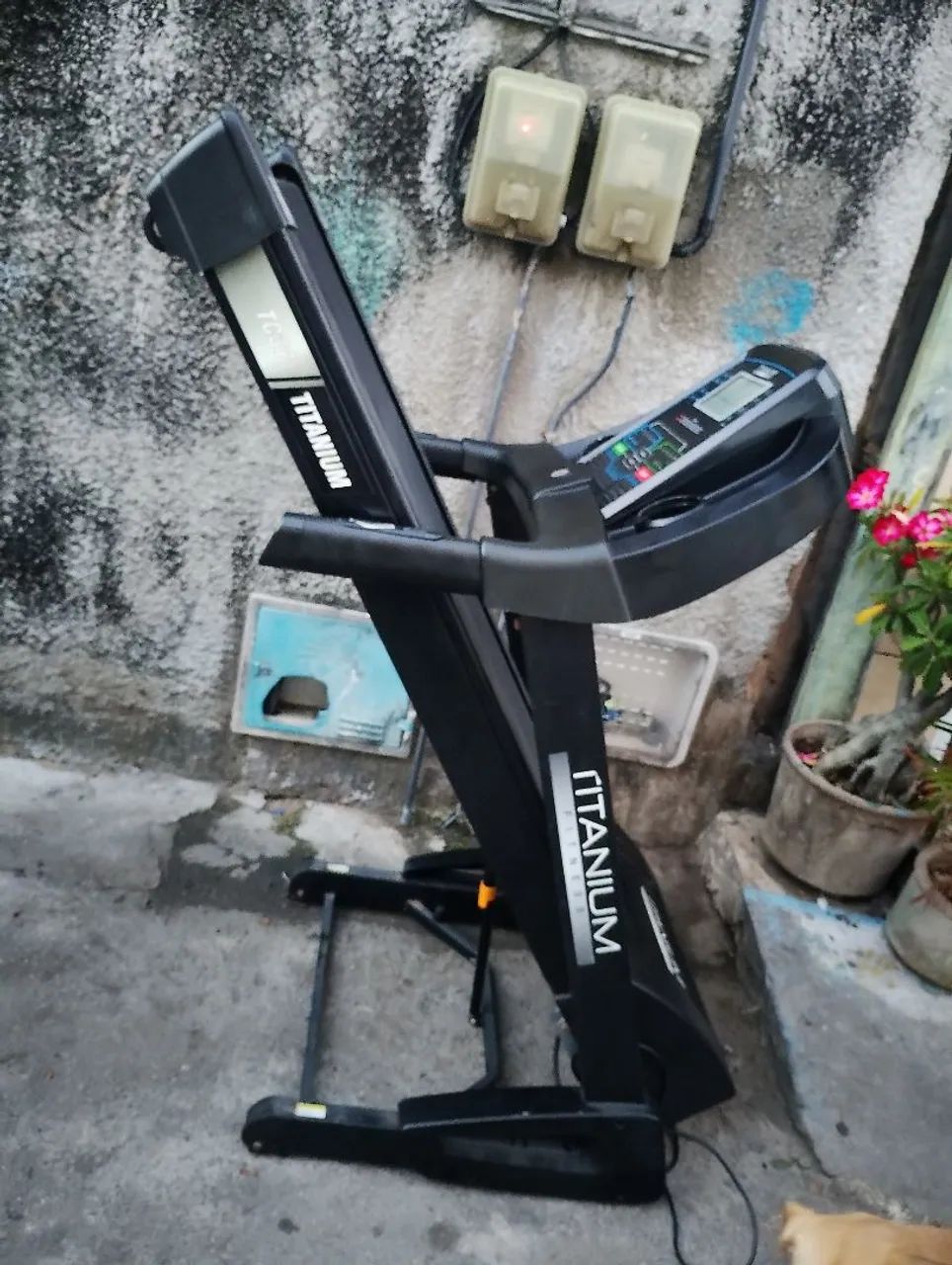 Esteira Titanium tc37