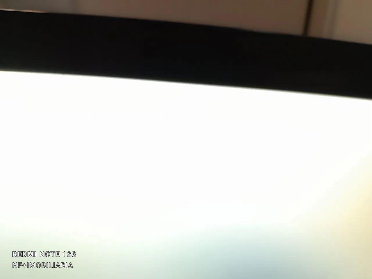 Monitor LG Flatron 23- Funciona, porém com mancha na tela (leia) - Foto 4
