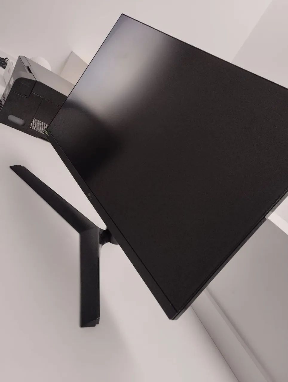 Monitor gamer LG 27"