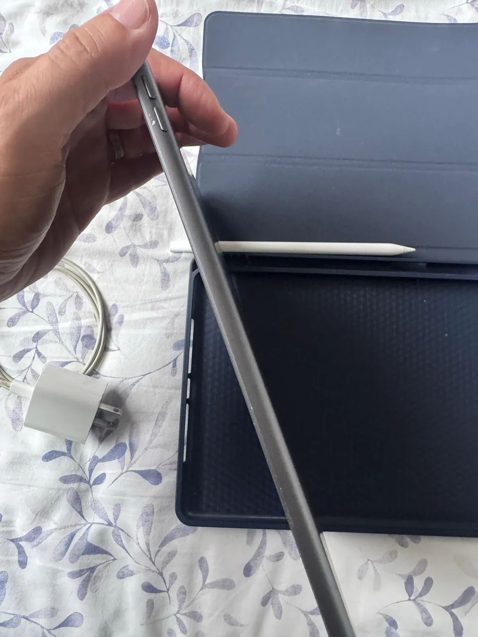 iPad 8ª Geração + Apple Pencil - Completo e Conservado - Foto 2